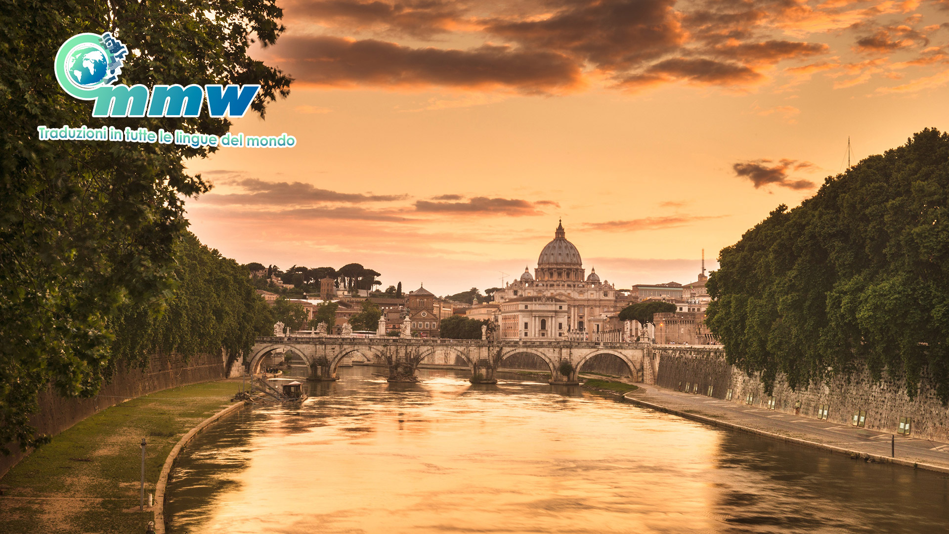 paesaggio al tramonto in Italia